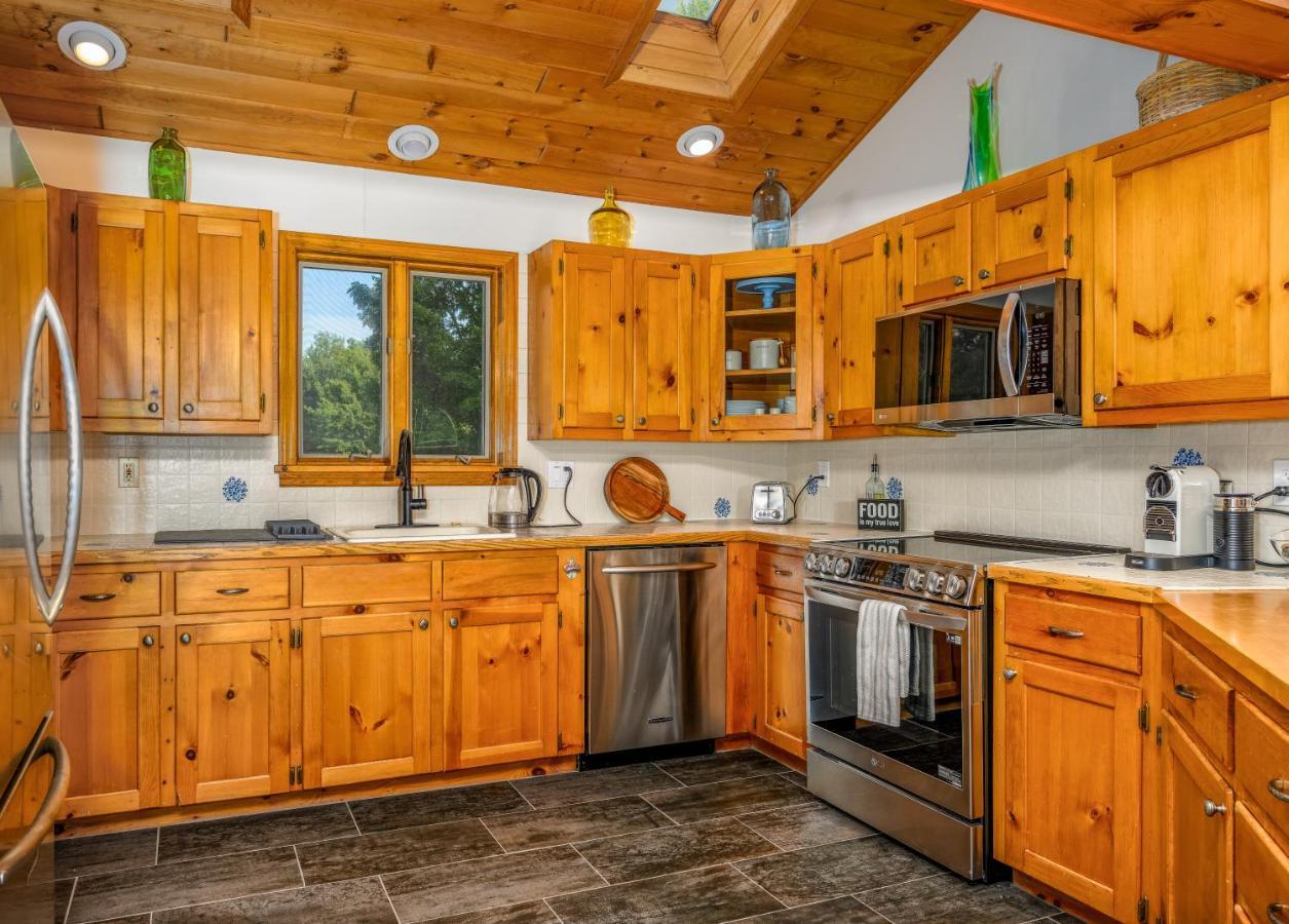 Mountain Blue Vista - Luxury Retreat Near Ski Resorts With Pond, Firepit And Hot Tub Виндхам Экстерьер фото