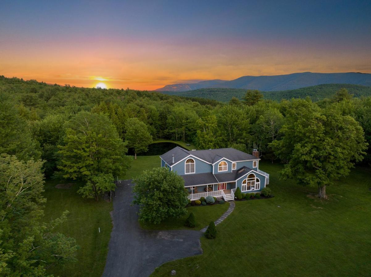Mountain Blue Vista - Luxury Retreat Near Ski Resorts With Pond, Firepit And Hot Tub Виндхам Экстерьер фото